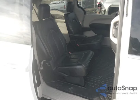 2018 Chrysler Pacifica Limited z USA, uszkodzony, nr VIN 2C4RC1GG3JR268944